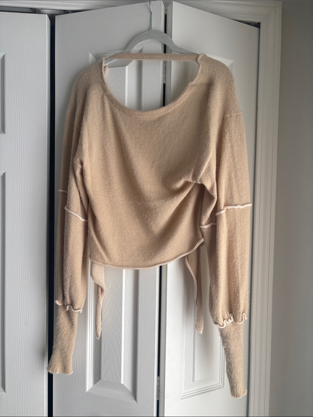 Free People Women’s Cream Cropped Knit Sweater